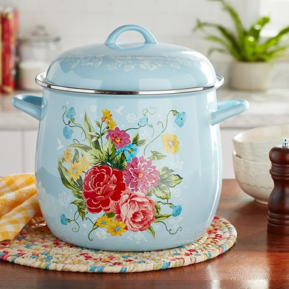 💐The Pioneer Woman Sweet Rose 12-Quart Enamel on Steel Stock Pot (Glossy) - Picture 4 of 9
